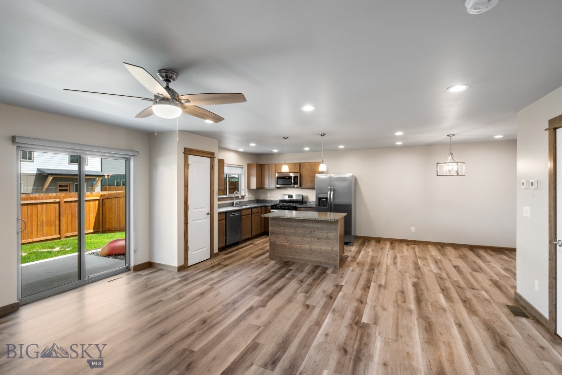 Belgrade, Montana 59714, United States, 3 Bedrooms Bedrooms, ,3 BathroomsBathrooms,Residential,Contingent,64922