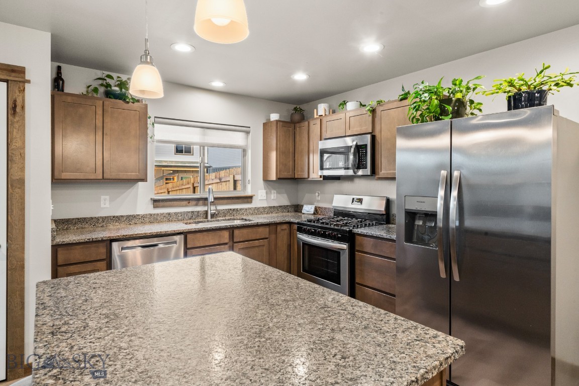 Belgrade, Montana 59714, United States, 3 Bedrooms Bedrooms, ,3 BathroomsBathrooms,Residential,Contingent,64922