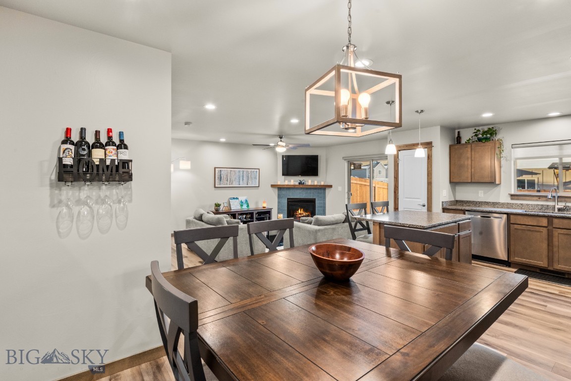 Belgrade, Montana 59714, United States, 3 Bedrooms Bedrooms, ,3 BathroomsBathrooms,Residential,Contingent,64922