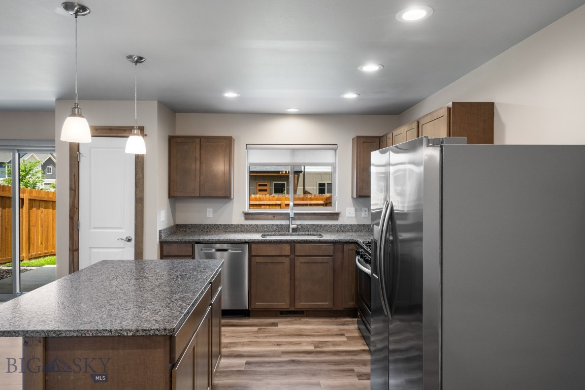 Belgrade, Montana 59714, United States, 3 Bedrooms Bedrooms, ,3 BathroomsBathrooms,Residential,Contingent,64922