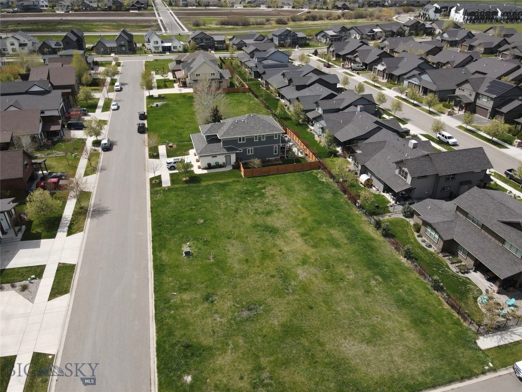 Southbridge - Land