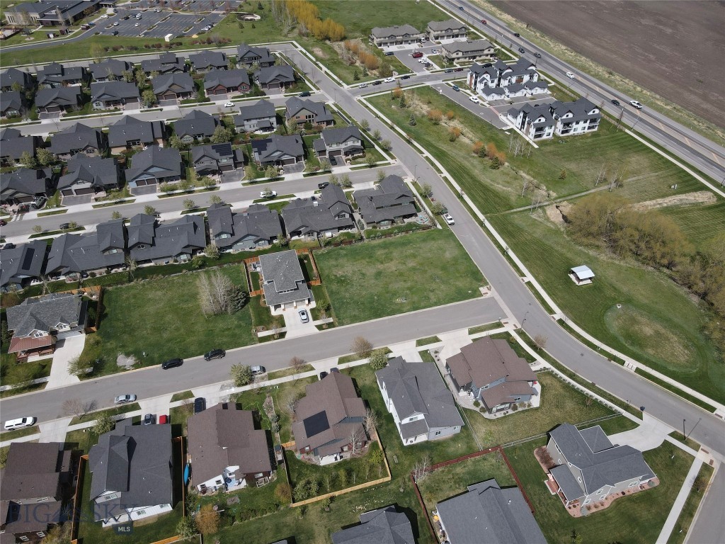 Southbridge - Land