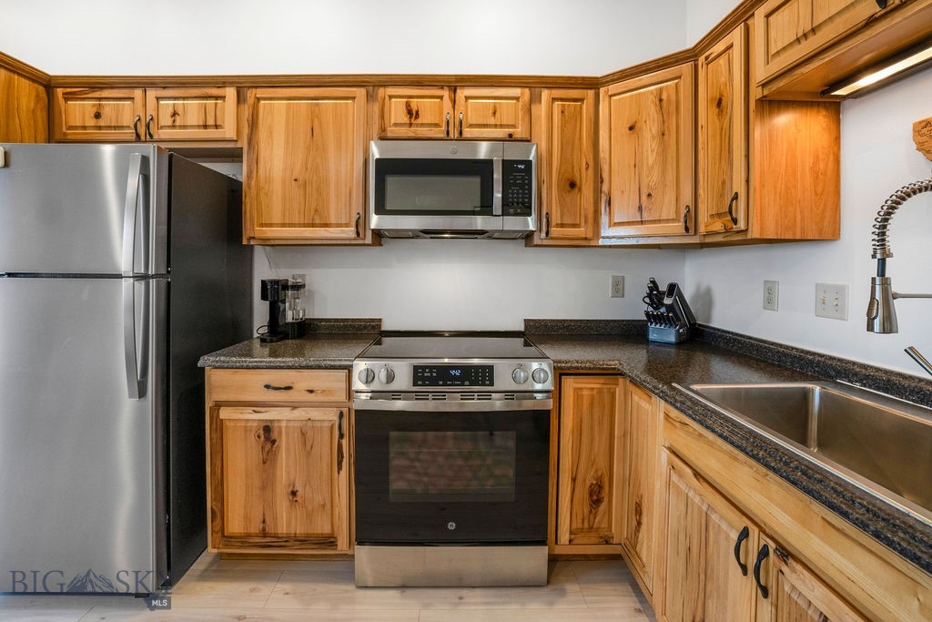 River Rock and Royal Village - Residential