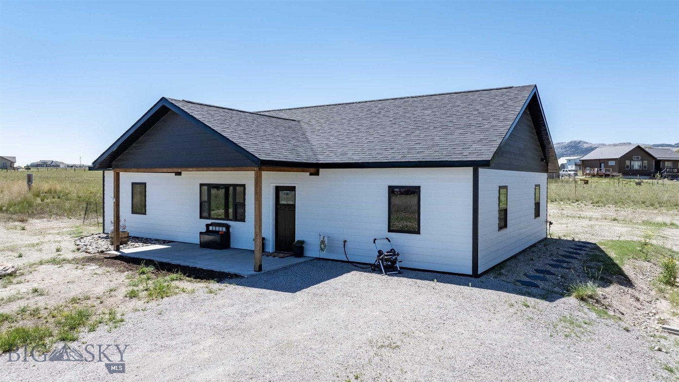 25 S 51 Ranch Drive