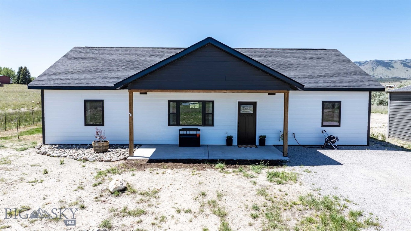 25 S 51 Ranch Drive
