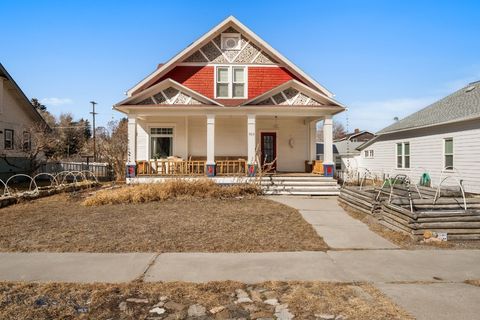 Photo of 923 S Washington Street, Dillon, MT 59725 (MLS # 409038)