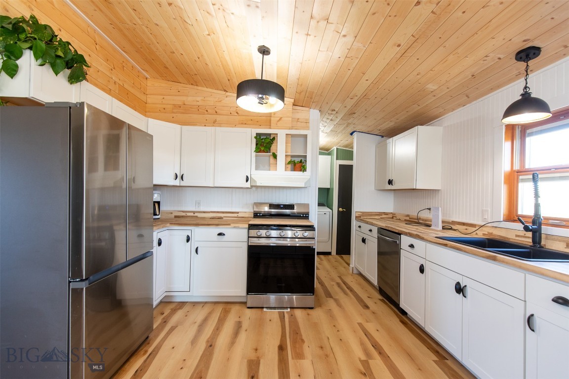 690 Missouri Overlook Ln