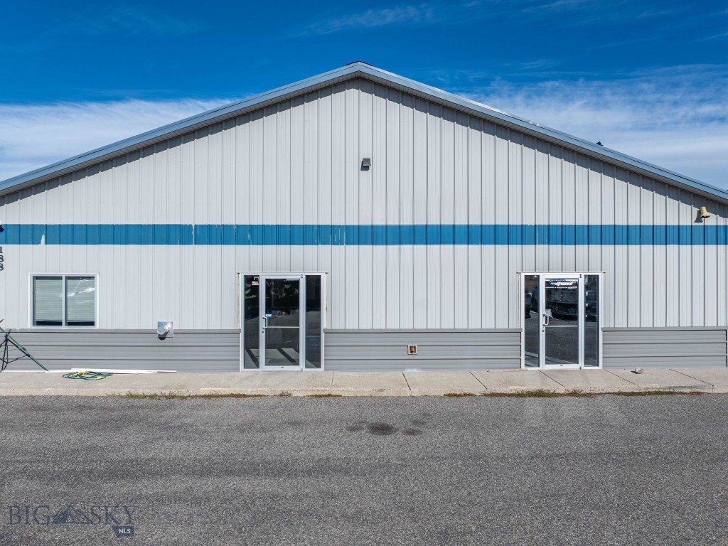 Shedhorn - Commercial Lease