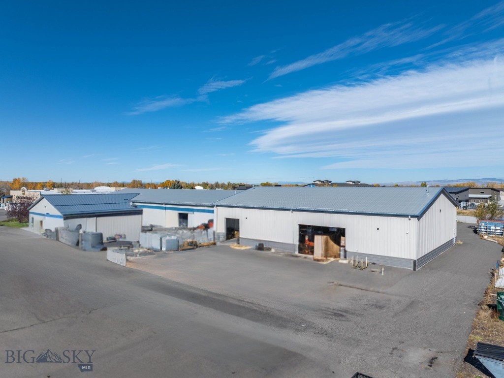 Shedhorn - Commercial Lease