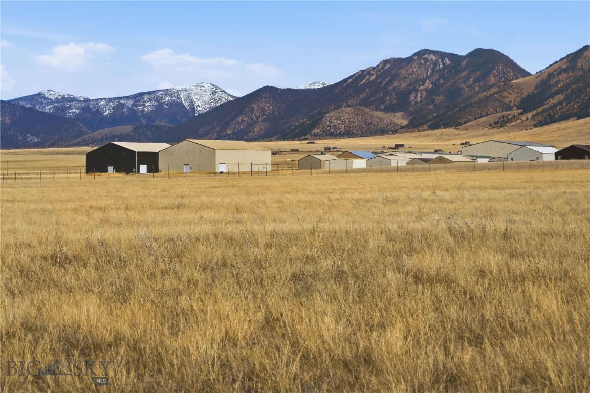 Shining Mountain Airpark - Land