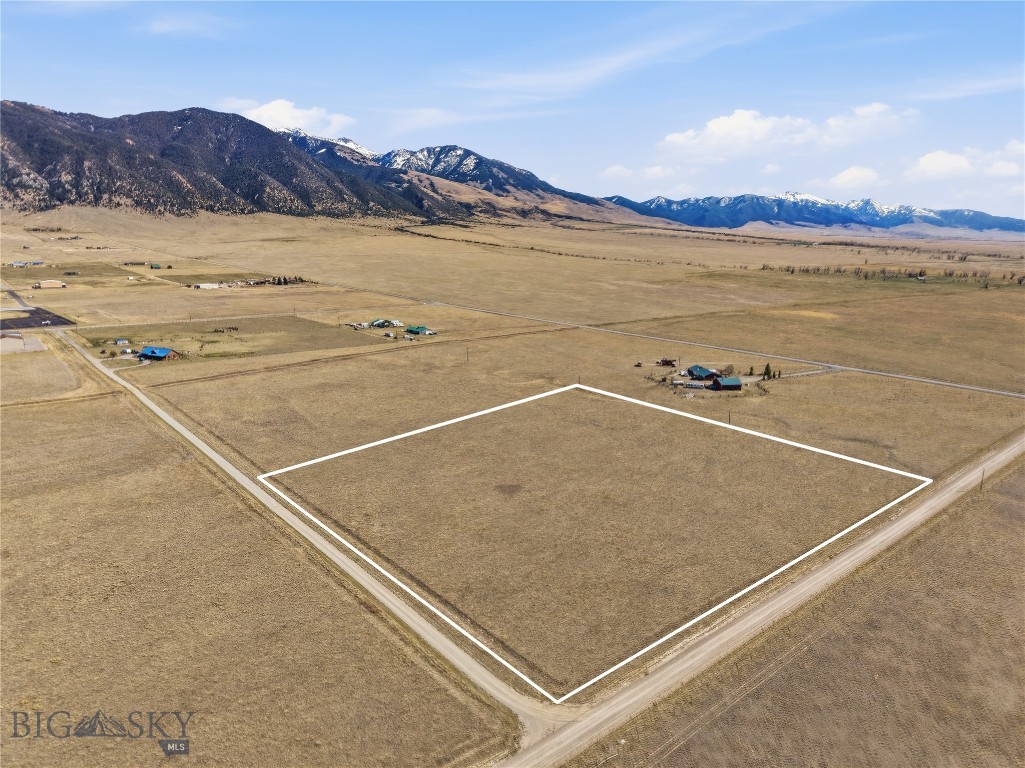 Shining Mountain Airpark - Land