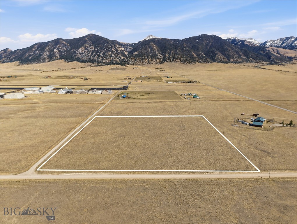 Shining Mountain Airpark - Land