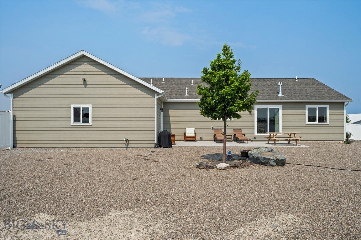 9 Blackfoot Trail