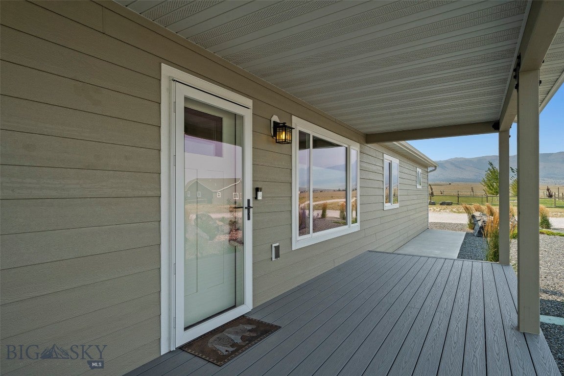 9 Blackfoot Trail