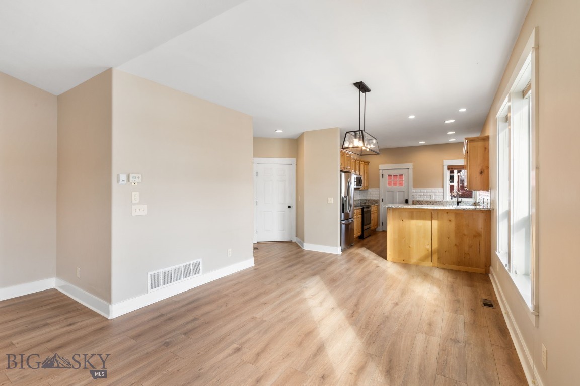 Bozeman, Montana 59715, United States, 3 Bedrooms Bedrooms, ,2 BathroomsBathrooms,Residential,Active,94739