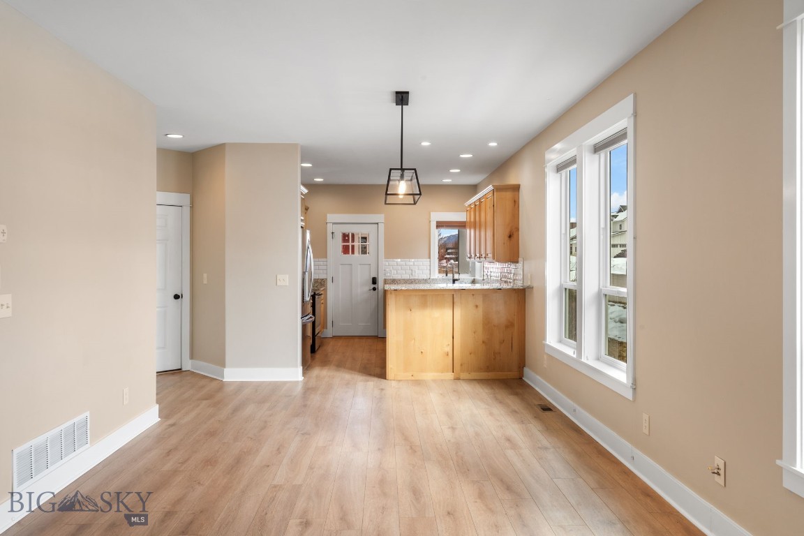 Bozeman, Montana 59715, United States, 3 Bedrooms Bedrooms, ,2 BathroomsBathrooms,Residential,Active,94739