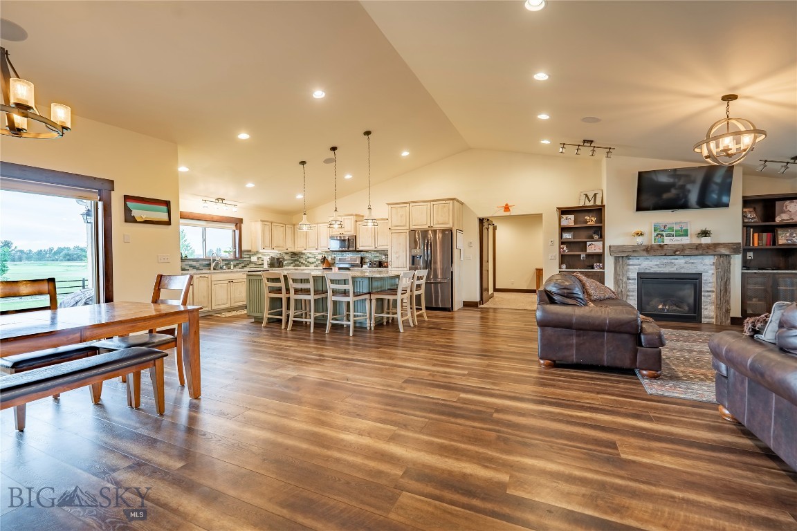 Pioneer Crossing - Residential