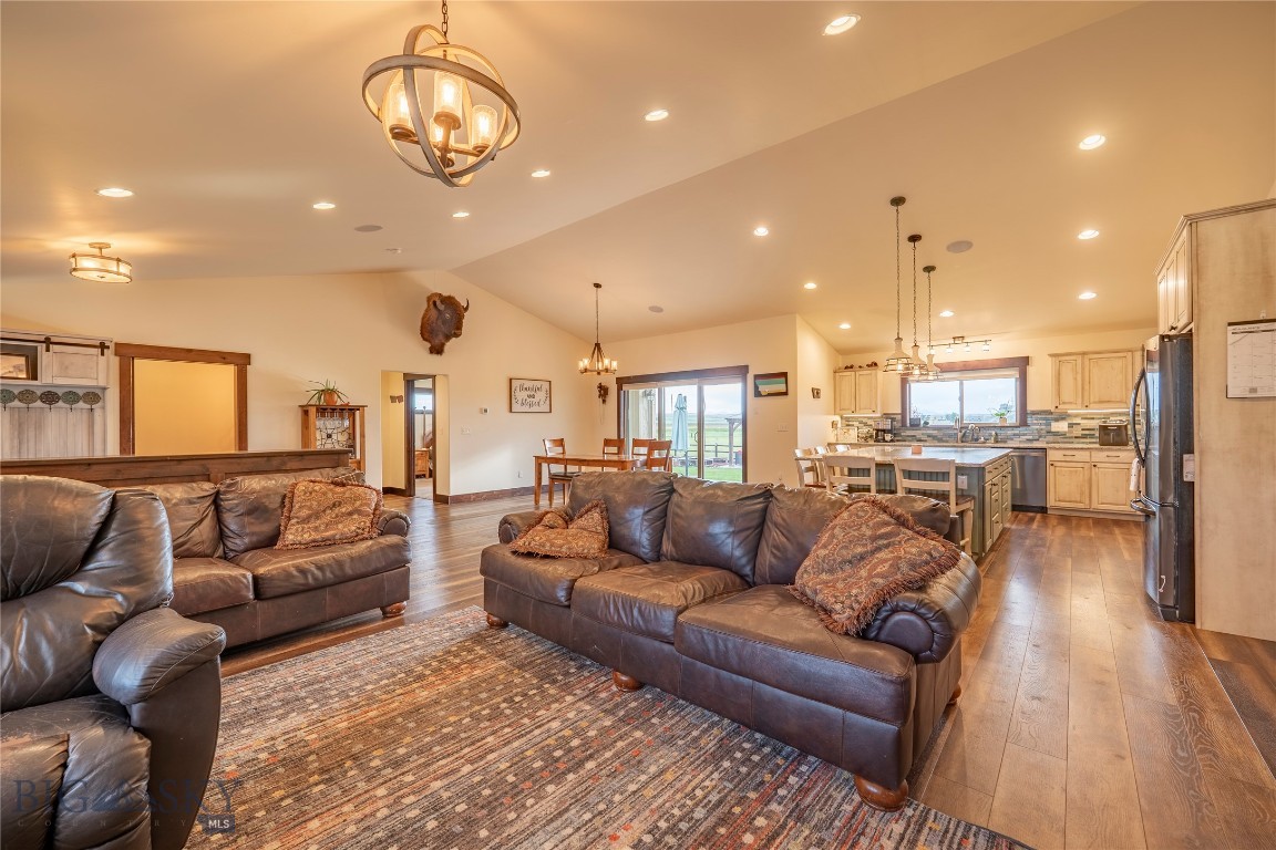 Pioneer Crossing - Residential