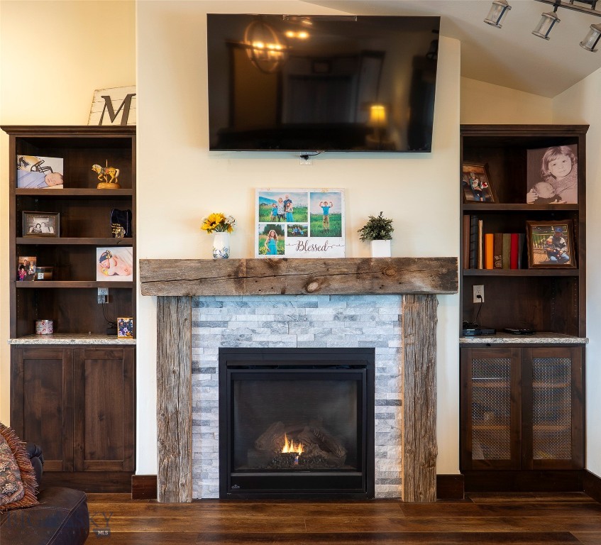 Pioneer Crossing - Residential