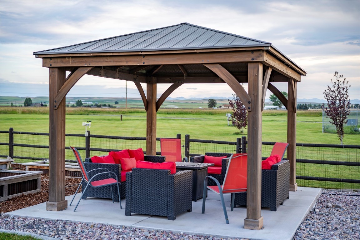 Pioneer Crossing - Residential