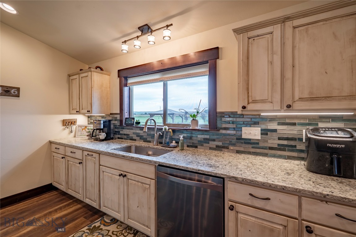Pioneer Crossing - Residential