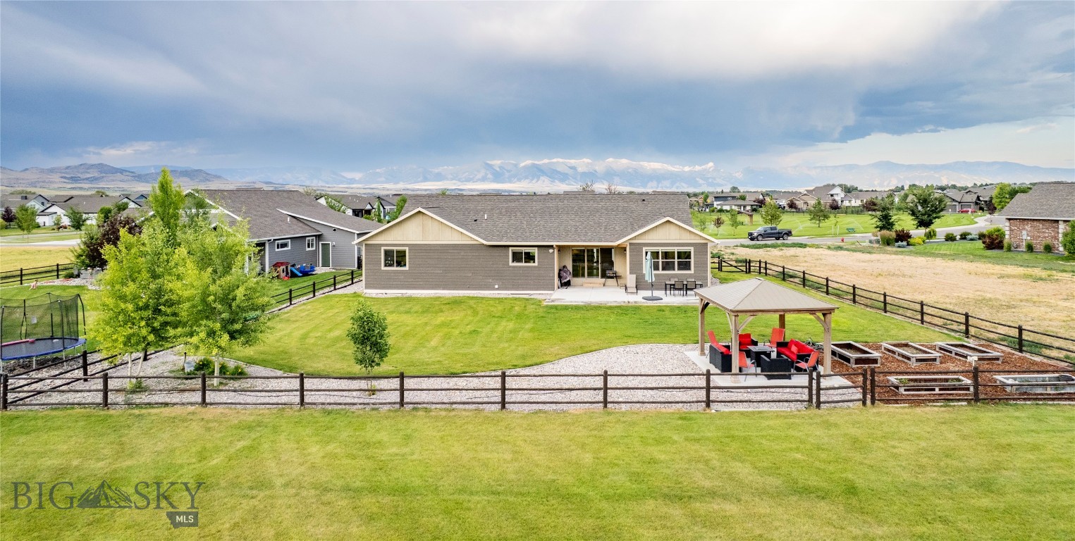 Pioneer Crossing - Residential