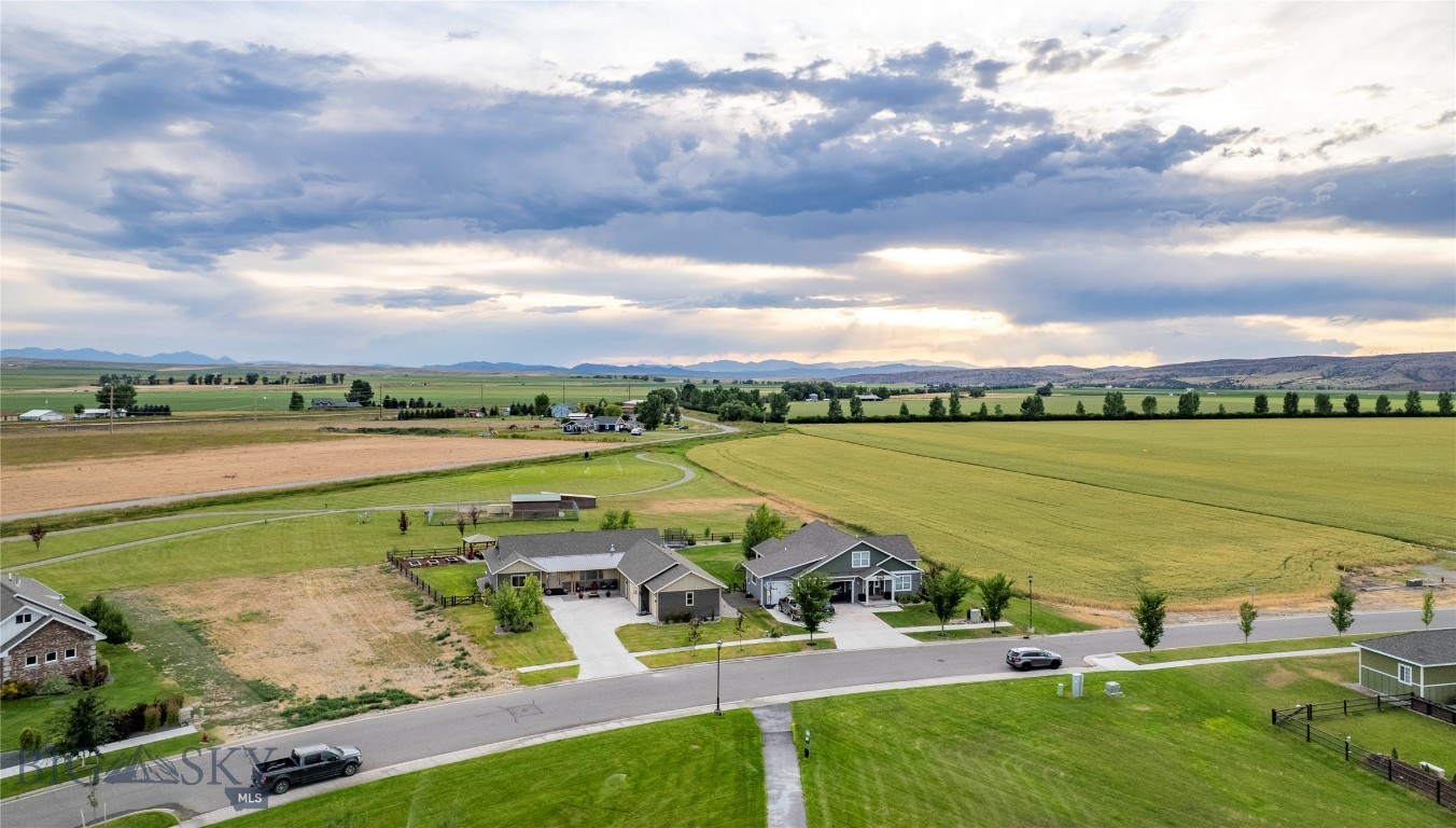 Pioneer Crossing - Residential