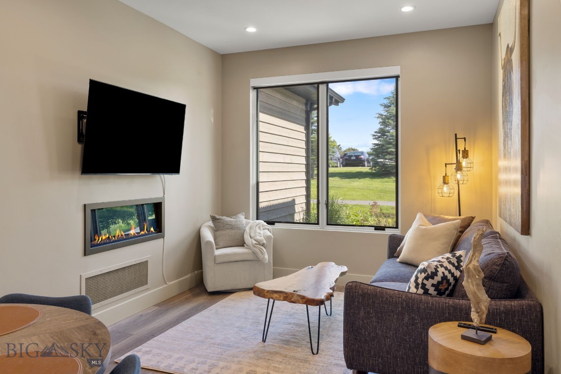 43 Highnoon Way B