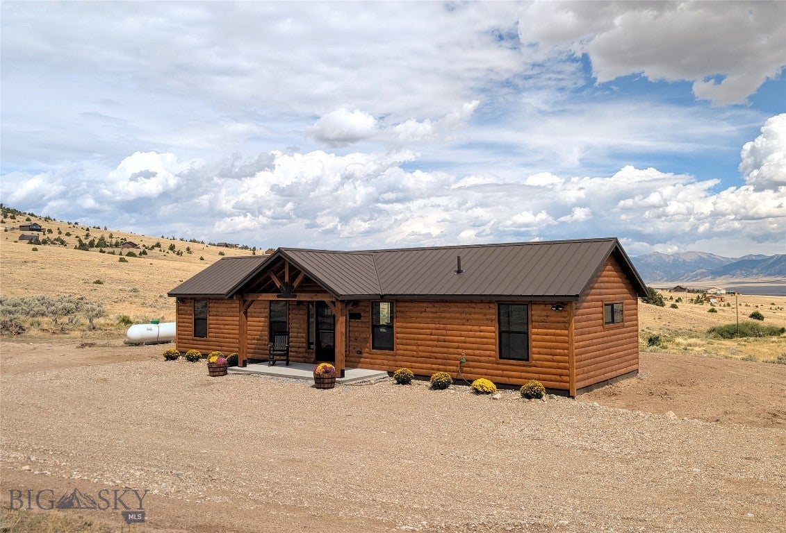 70 Dry Creek Trail