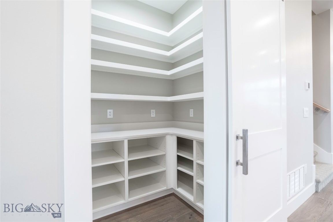 Creekside Meadows - Residential