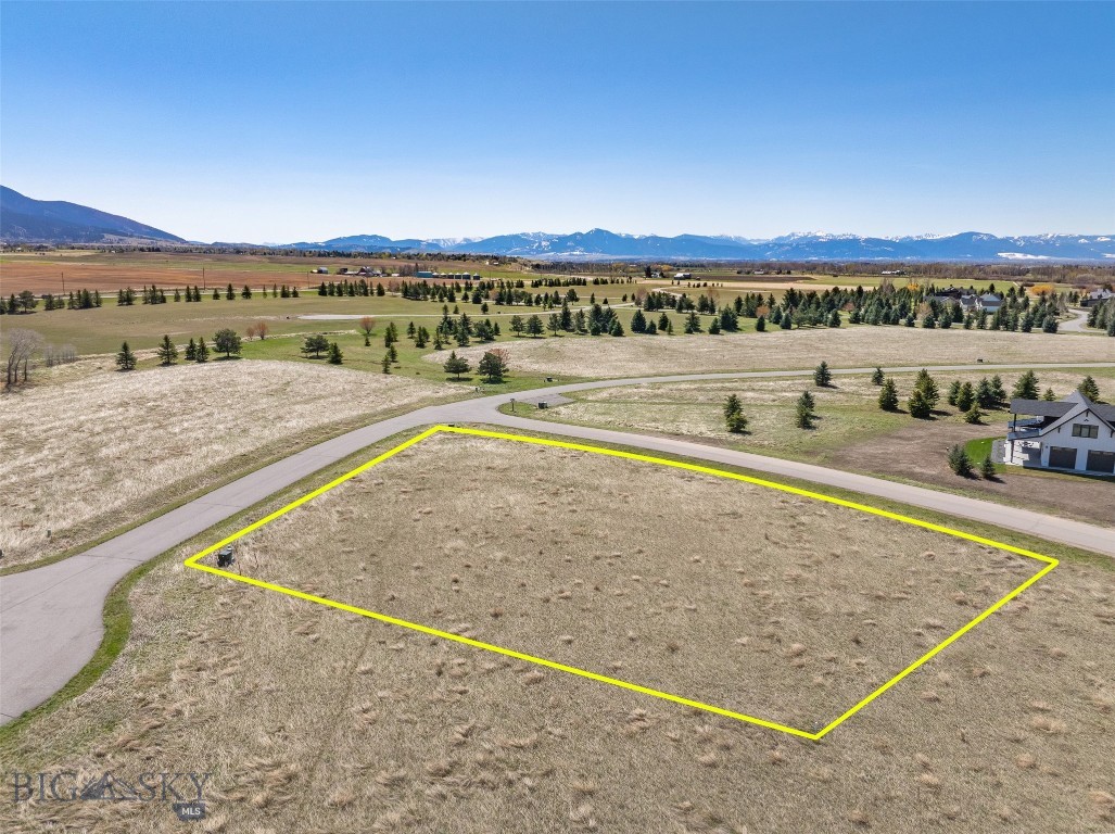 Bridger Lake Meadows - Land