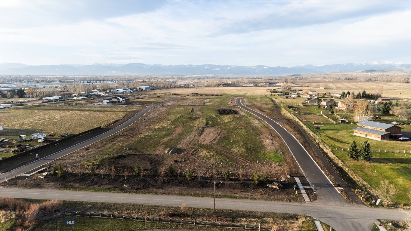 Gallatin Meadows - Land