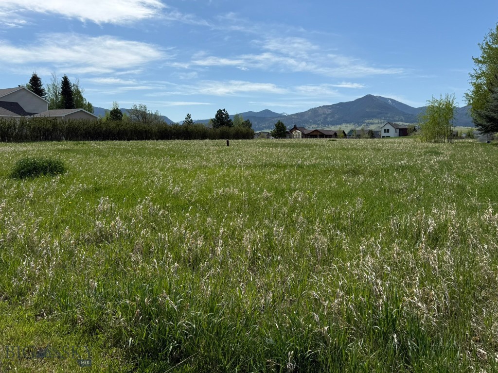 Fort Ellis Leisure Community - Land