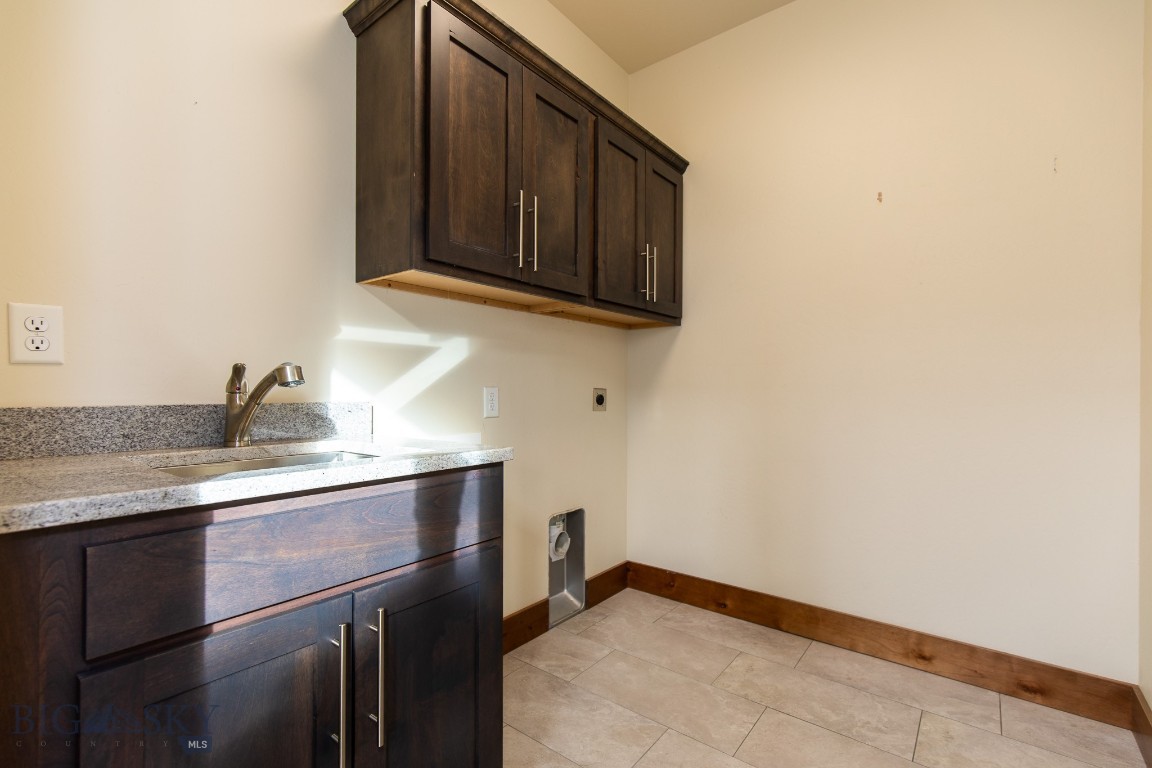 The Lakes at Valley West - Residential