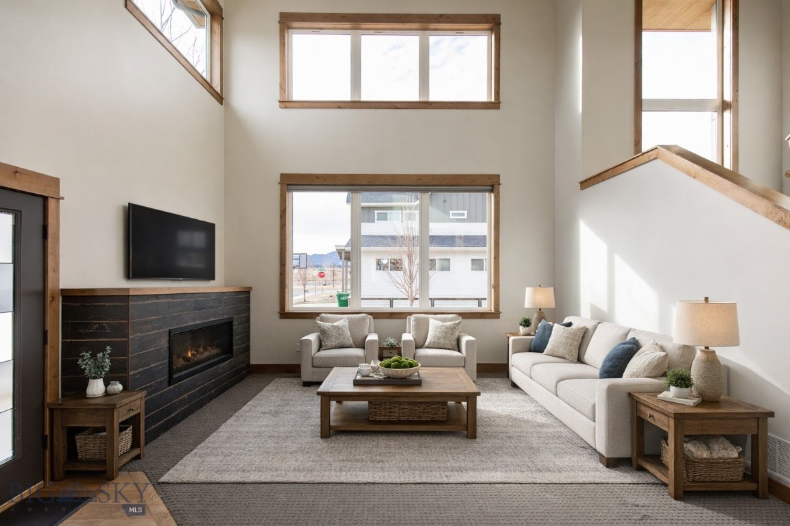 The Lakes at Valley West - Residential