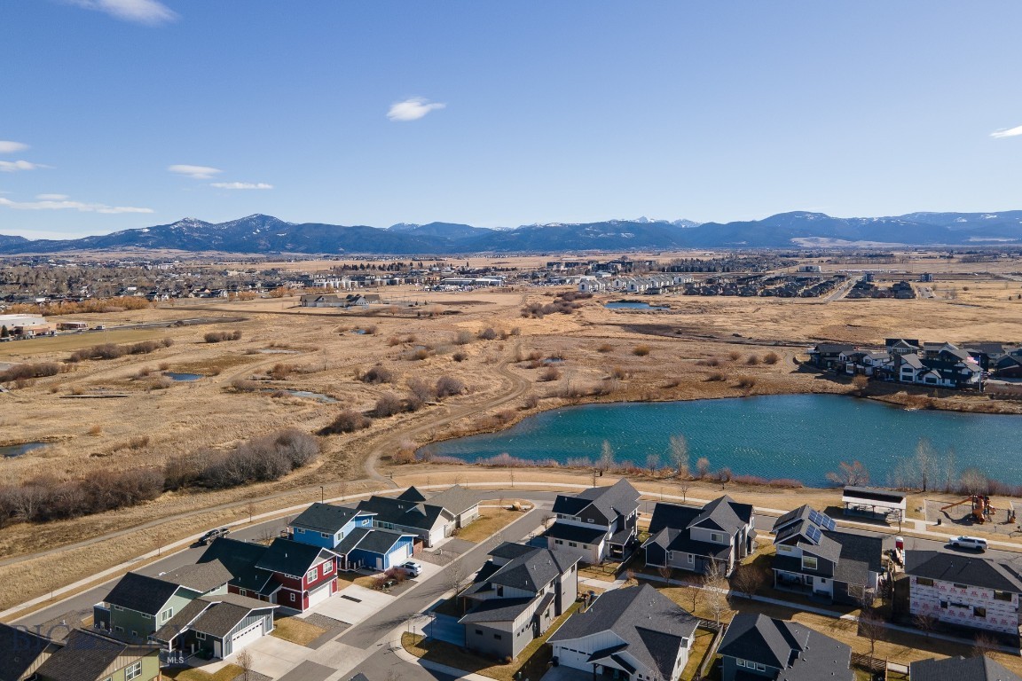 The Lakes at Valley West - Residential