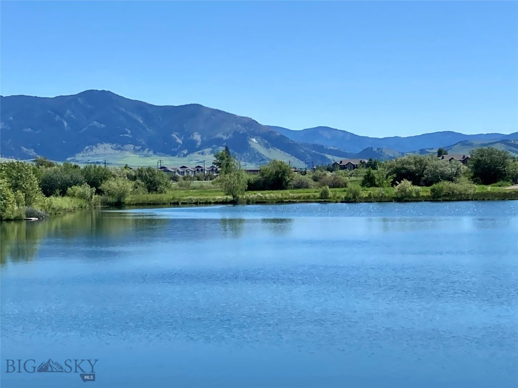 The Lakes at Valley West - Residential