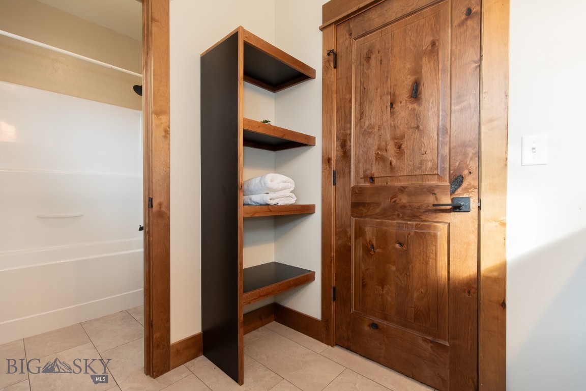 The Lakes at Valley West - Residential