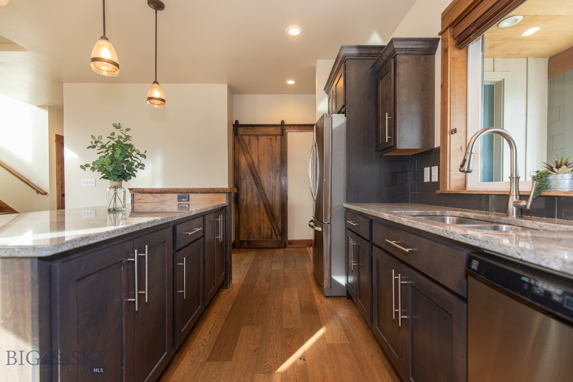 The Lakes at Valley West - Residential