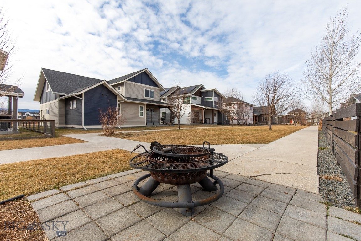 The Lakes at Valley West - Residential