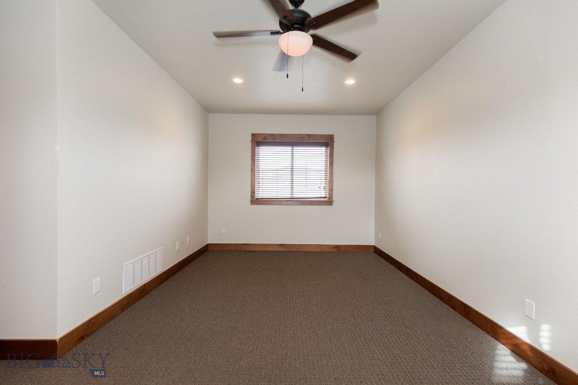 The Lakes at Valley West - Residential