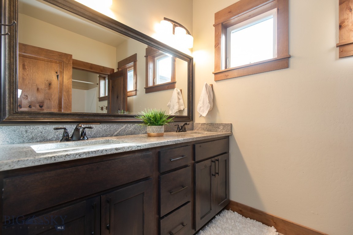 The Lakes at Valley West - Residential