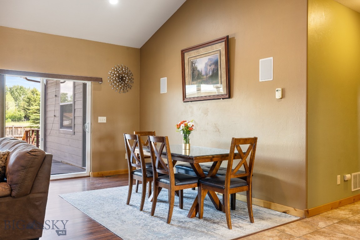 Oak Springs - Residential