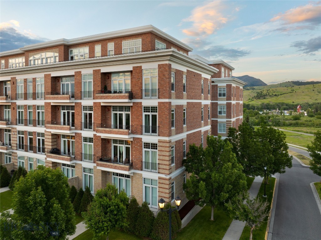 Village Downtown - Residential