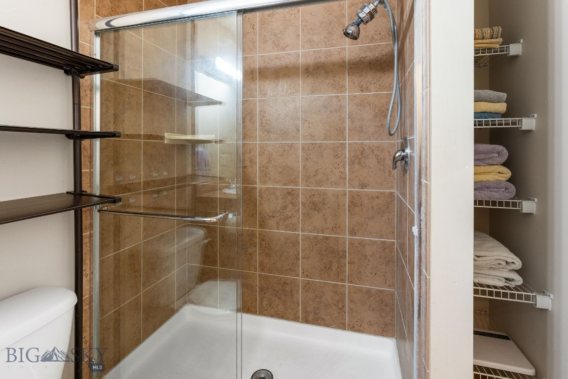 Falcon Hollow - Residential