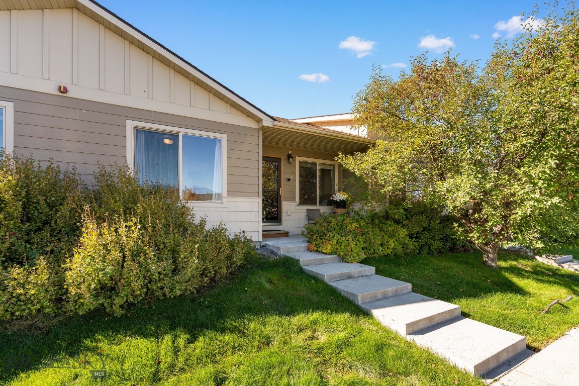 Falcon Hollow - Residential