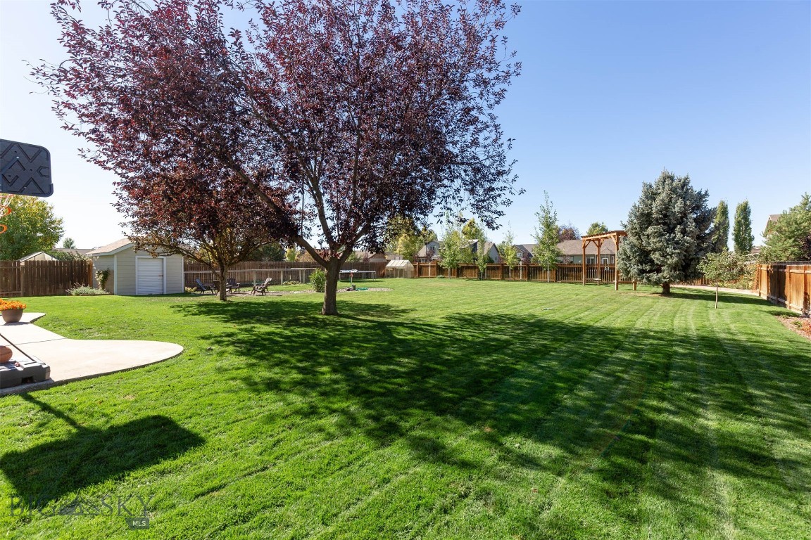 Four Dot Meadows - Residential