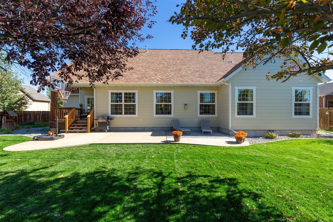 Four Dot Meadows - Residential