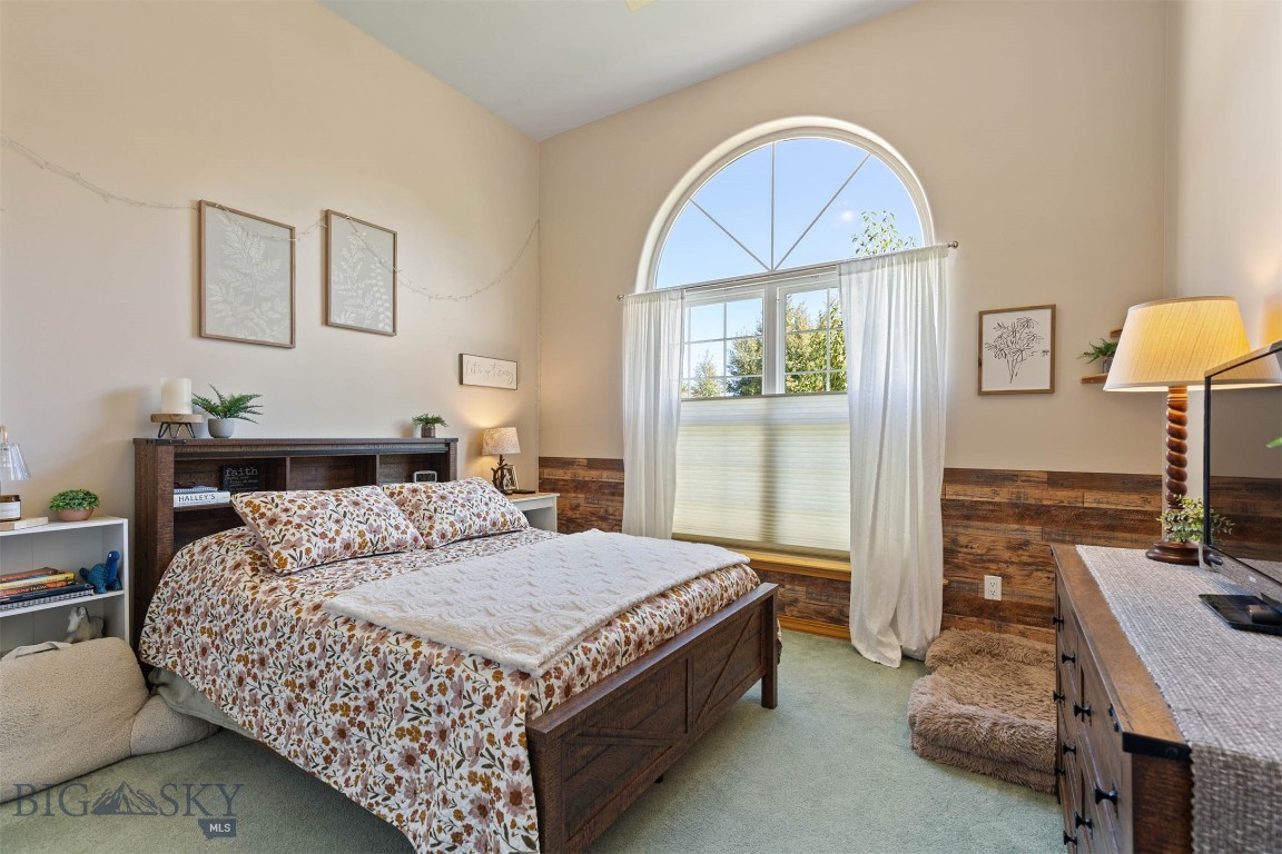 Four Dot Meadows - Residential