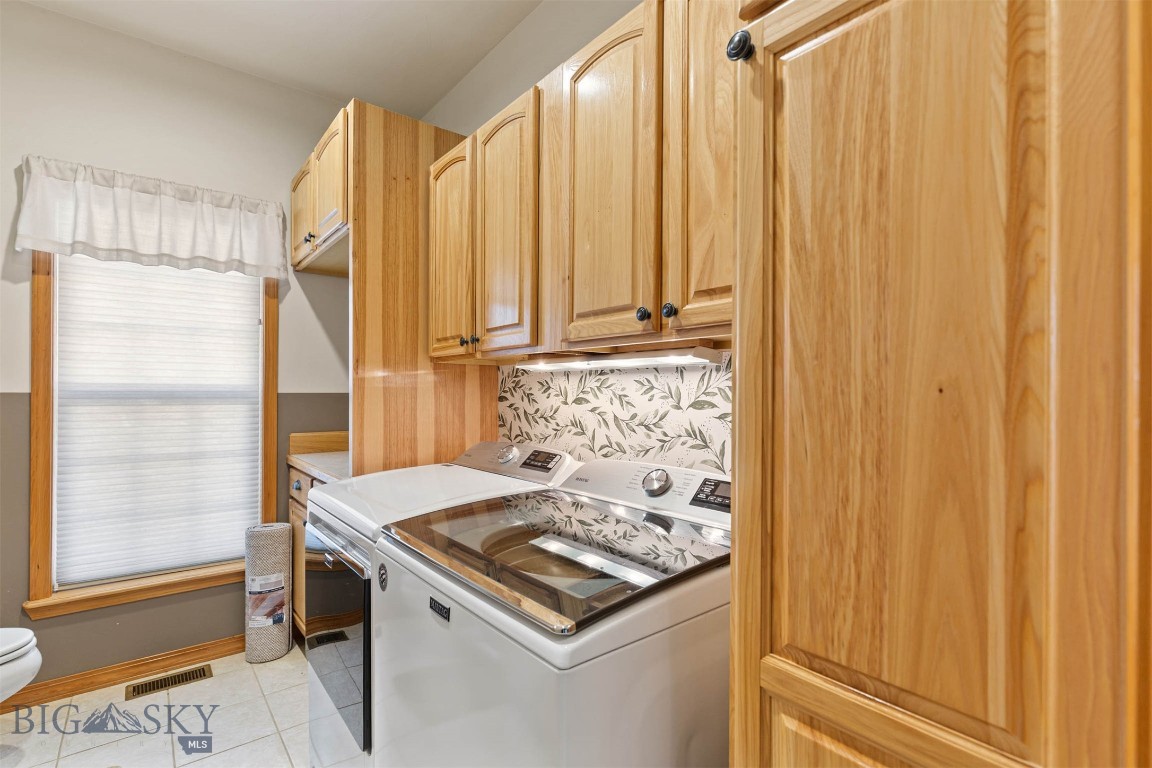 Four Dot Meadows - Residential